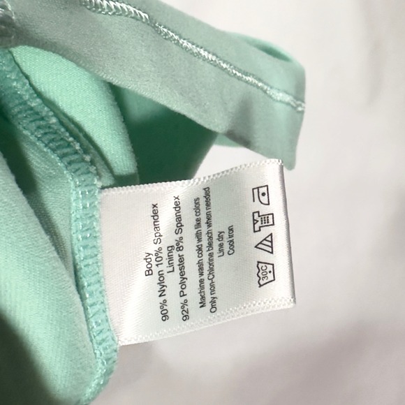 ALO Yoga Racerback - Picture 11 of 11